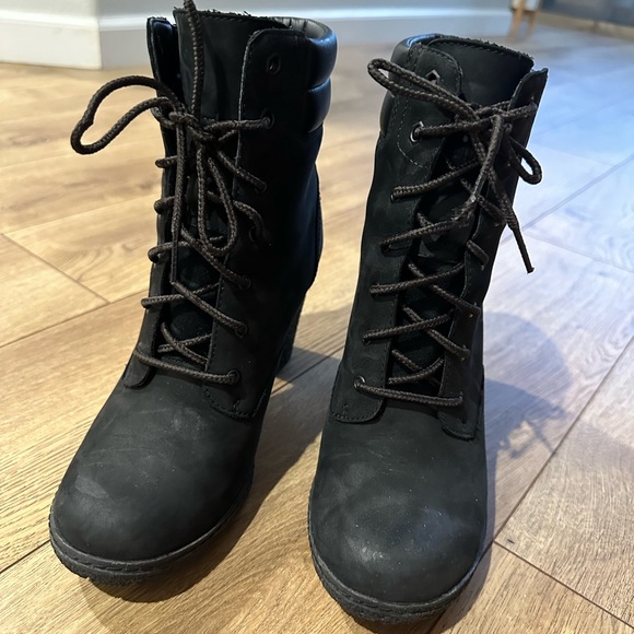 Timberland Women’s booties - Picture 2 of 8